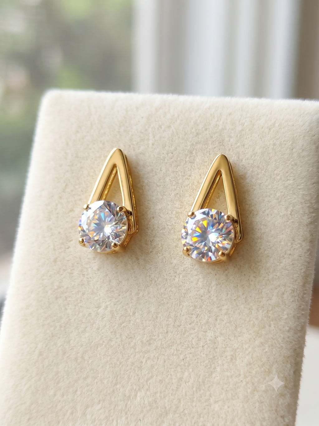 Gold-Plated Teardrop-Outline CZ Solitaire Stud Earrings | High-Brilliance Clear Stone
